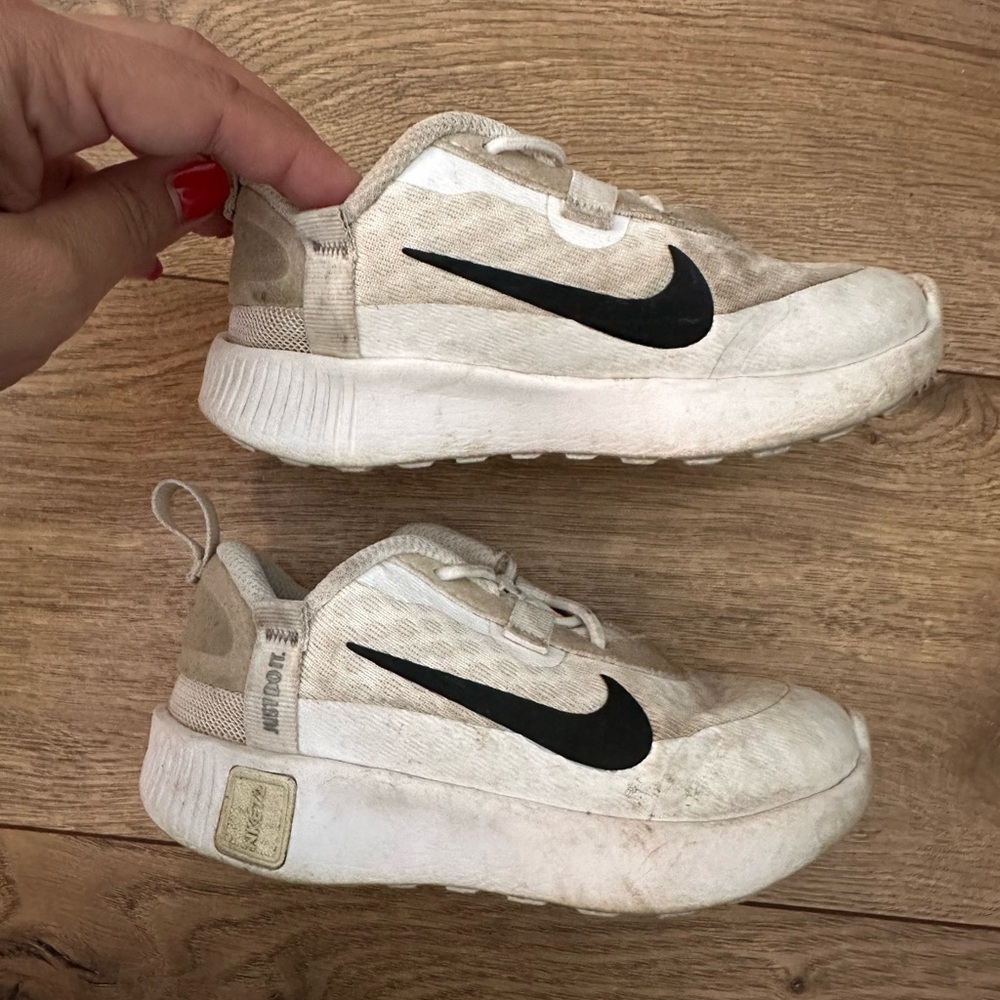 Nike Boys Reposto TD 'White Black Platinum Tint' - 8c